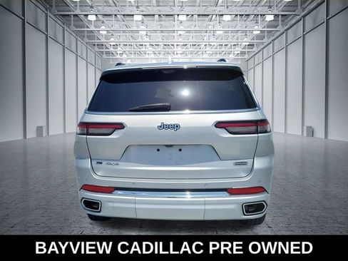 Used 2021 Jeep Grand Cherokee L Overland w/ Luxury Tech Group IV AWD/4WD image 4