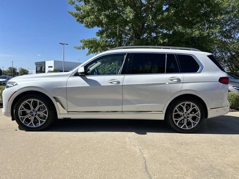 Used 2022 BMW X7 xDrive40i w/ Executive Package AWD/4WD image 2