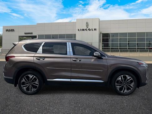 Used 2020 Hyundai Santa Fe SEL FWD image 2