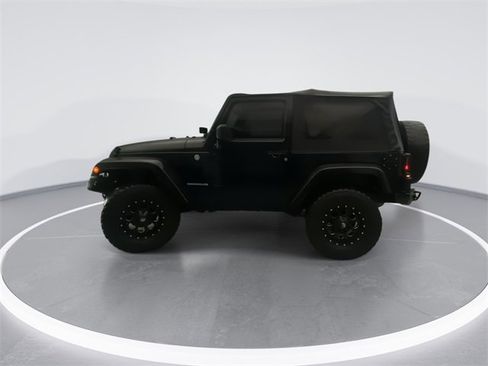 Used 2015 Jeep Wrangler Sahara w/ Connectivity Group image 9