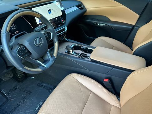 Used 2025 Lexus RX 350 Premium Plus w/ Convenience Package image 11