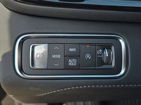 New 2026 Buick Enclave Sport Touring w/ LPO, Floor Liner Package AWD/4WD image 28
