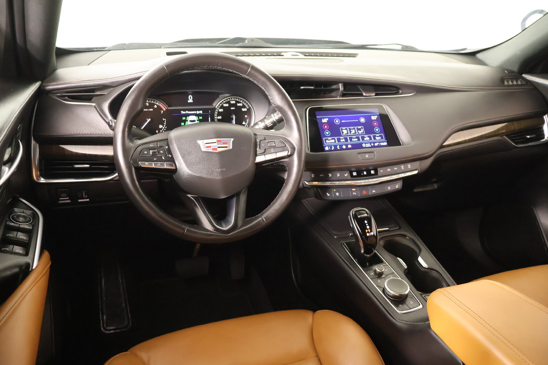 Used 2023 Cadillac XT4 Premium Luxury w/ Driver Assist Package FWD image 2