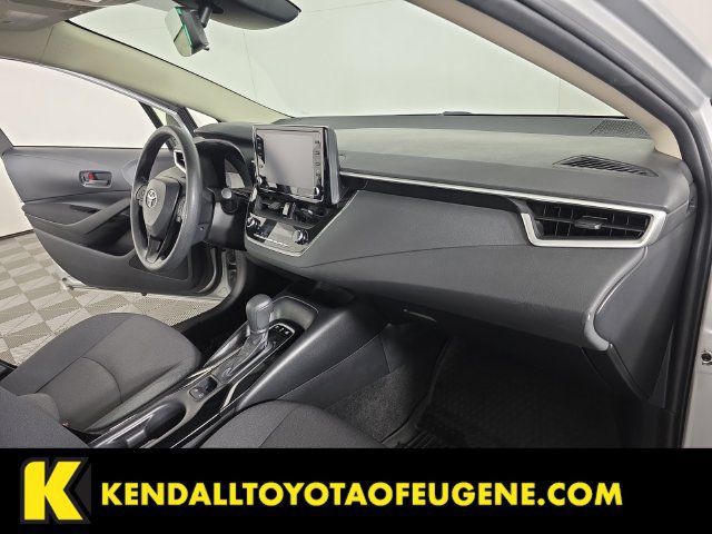 Used 2022 Toyota Corolla LE FWD image 26