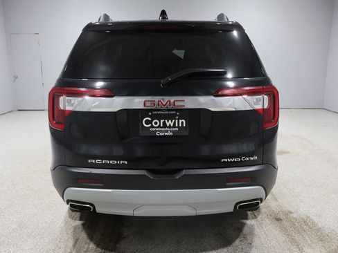 Used 2023 GMC Acadia SLE w/ Driver Convenience Package image 3