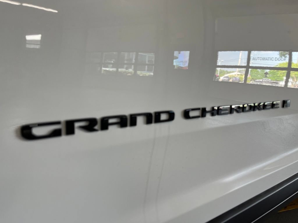 New 2026 Jeep Grand Cherokee Altitude AWD/4WD image 61