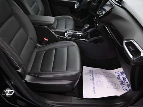 Used 2021 Chevrolet TrailBlazer LT w/ Premium Seating Package AWD/4WD image 30