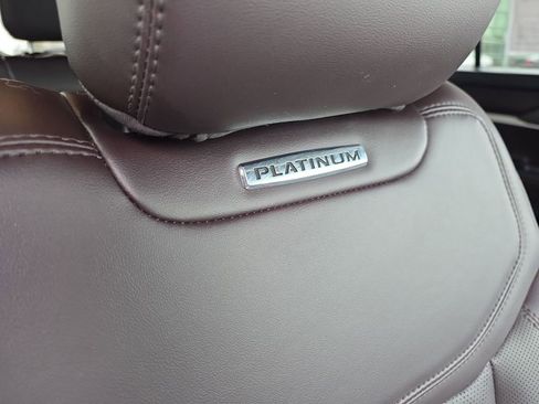 Used 2025 Ford Explorer Platinum image 20