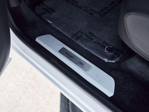 Used 2025 Aston Martin DBX 707 image 37