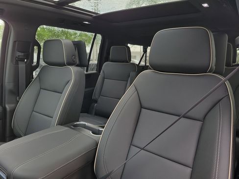 New 2026 GMC Yukon XL Elevation w/ Elevation Premium Package AWD/4WD image 22