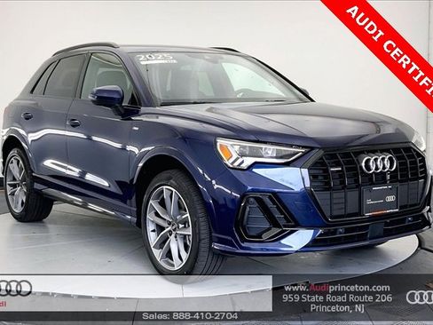 Certified 2025 Audi Q3 2.0T Premium w/ Convenience Package image 1