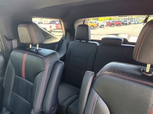 Used 2024 Chevrolet Traverse RS w/ LPO, Floor Liner Package AWD/4WD image 10