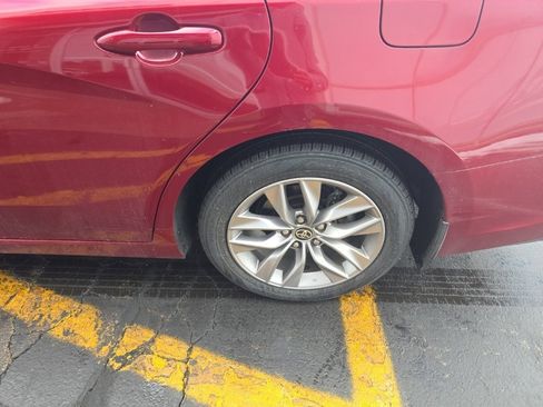 Certified 2021 Toyota Avalon XLE image 11