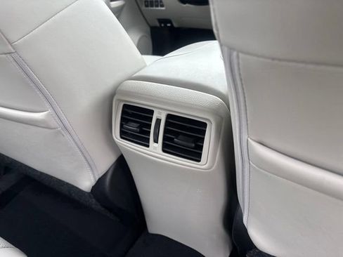 Used 2022 Nissan Rogue Sport SL FWD image 24
