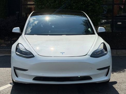 Used 2021 Tesla Model 3 Standard Range Plus RWD image 3