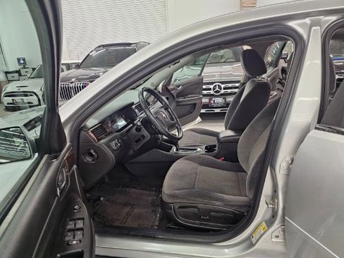 Used 2014 Chevrolet Impala LT w/ LT Sunroof Package image 27