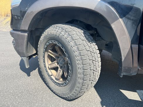 Used 2021 RAM 1500 Limited AWD/4WD image 9