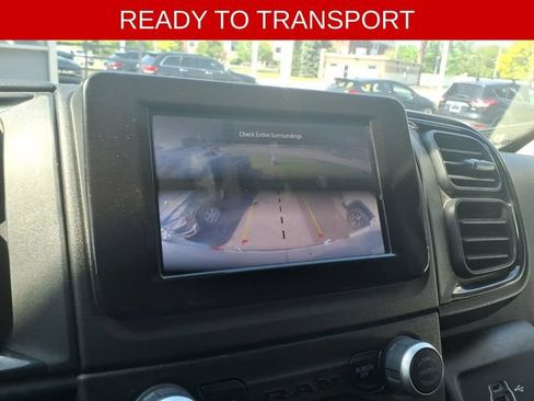 Used 2025 RAM ProMaster 2500 w/ Convenience Group FWD image 17