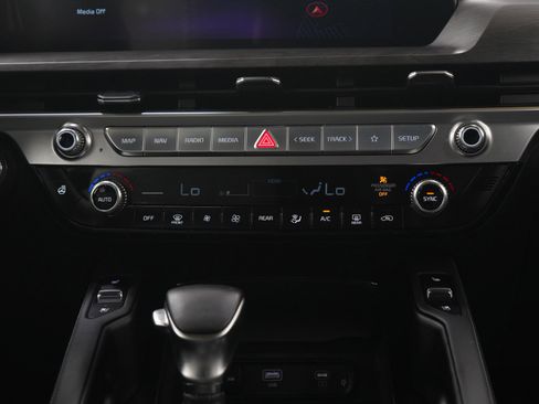 Used 2024 Kia Telluride EX X-Line image 17