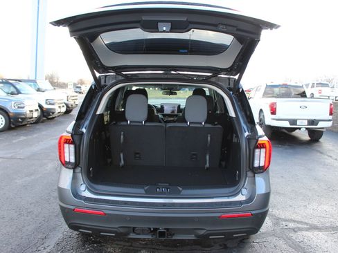 New 2026 Ford Explorer Active AWD/4WD image 16