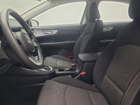 Used 2023 Kia Forte LXS w/ LXS Technology Package FWD image 17