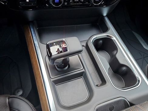 New 2026 Chevrolet Silverado 1500 High Country w/ High Country Premium Package image 21