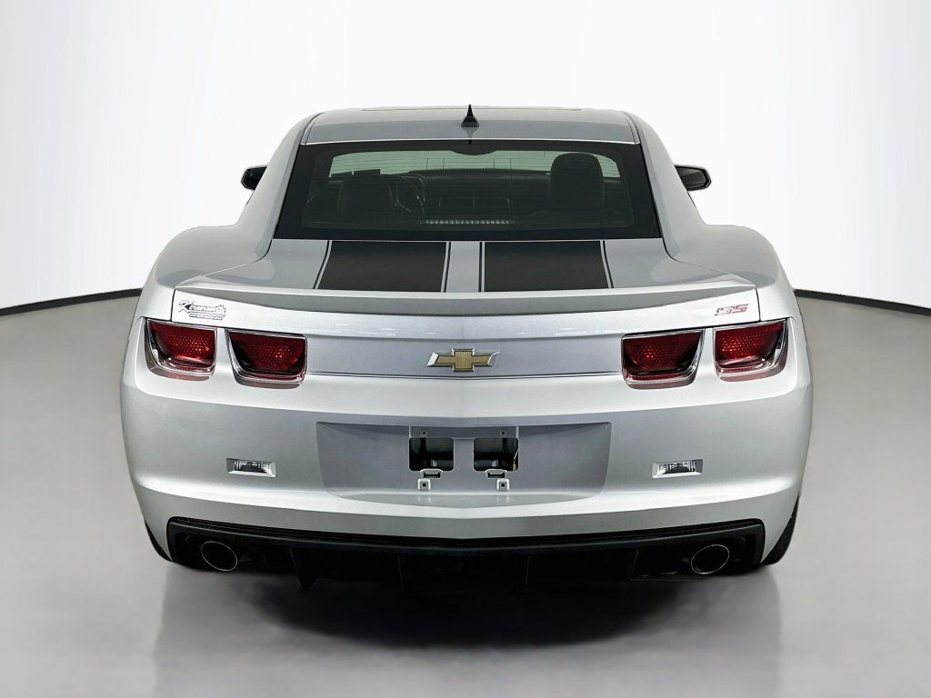 Used 2010 Chevrolet Camaro SS w/ RS Package RWD image 6