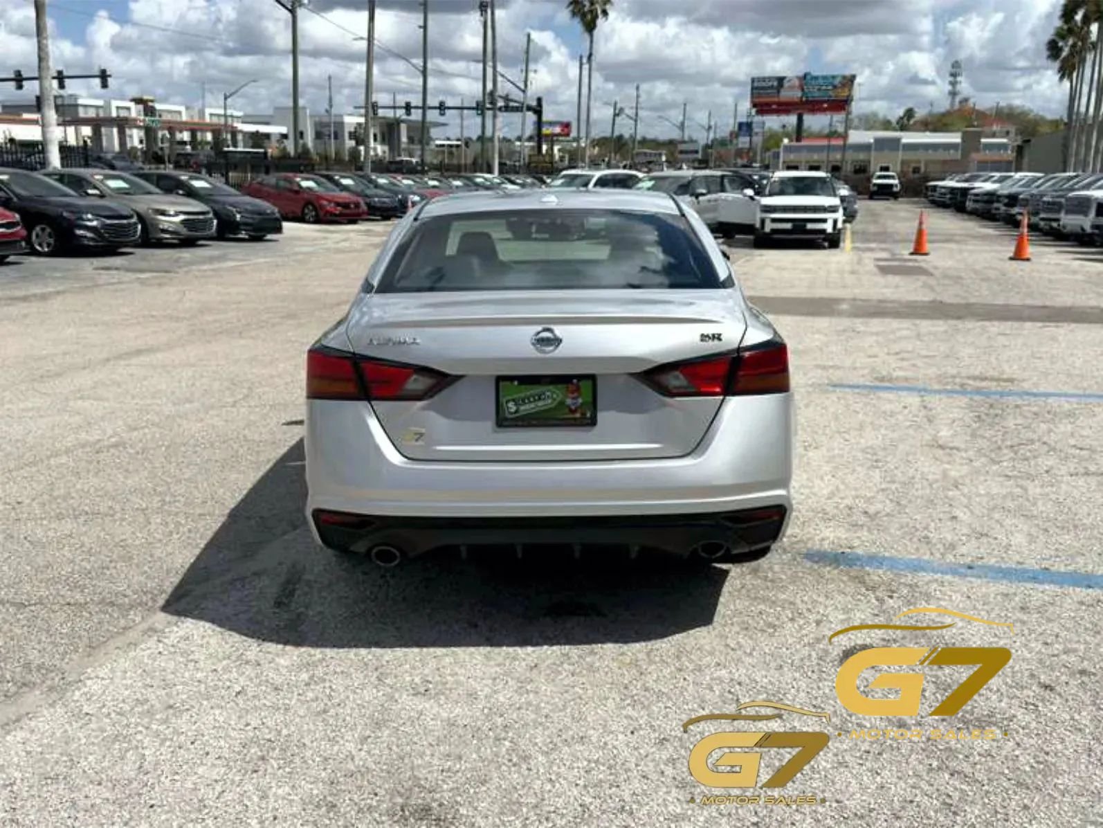 Used 2019 Nissan Altima 2.5 SR FWD image 3