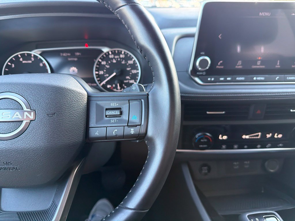 Used 2025 Nissan Rogue SV FWD image 20