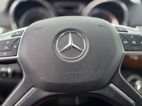 Used 2016 Mercedes-Benz GL 450 4MATIC image 30