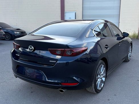 Used 2021 MAZDA MAZDA3 s image 3