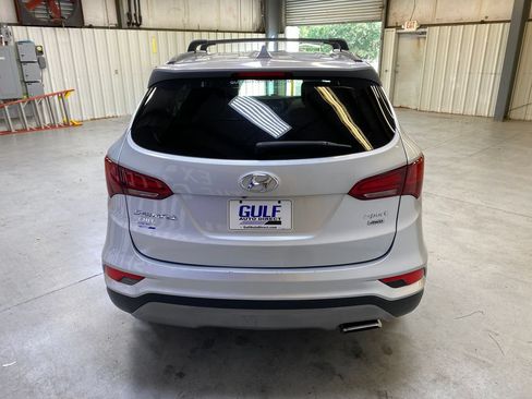 Used 2018 Hyundai Santa Fe Sport w/ 2.4L Value Package 02 AWD/4WD image 7