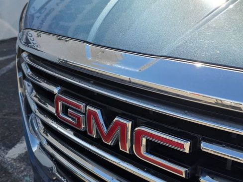 Used 2024 GMC Terrain SLT image 13