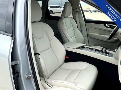 Used 2025 Volvo XC60 T8 Plus w/ Protection Package Premier image 10
