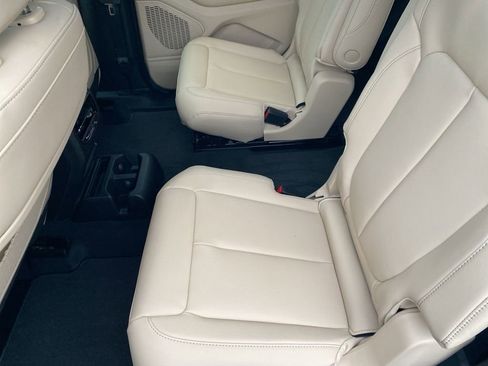 New 2025 Jeep Grand Cherokee L Limited image 41