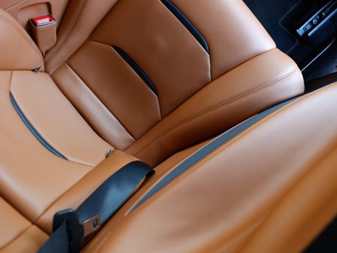 Used 2019 Ferrari GTC4Lusso T image 15