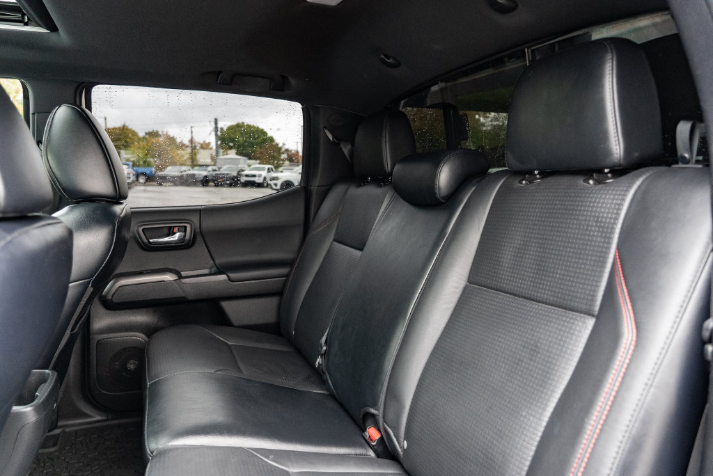 Used 2022 Toyota Tacoma TRD Pro AWD/4WD image 29