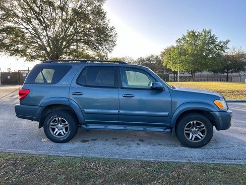 Used 2007 Toyota Sequoia SR5 image 6