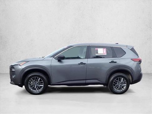 Used 2023 Nissan Rogue S AWD/4WD image 2