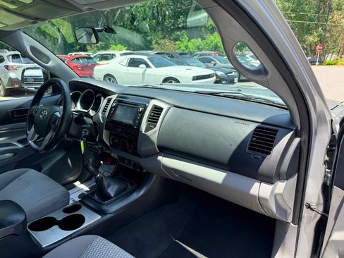 Used 2015 Toyota Tacoma 2WD Access Cab w/ SR5 Package image 22
