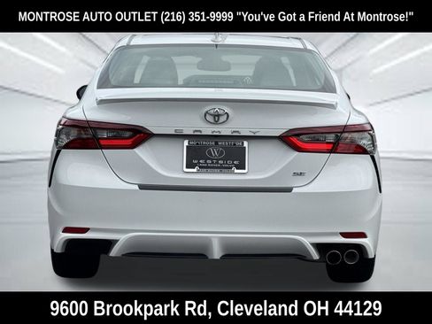 Used 2022 Toyota Camry SE w/ Convenience Package FWD image 5