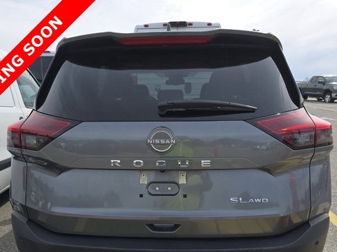 Used 2023 Nissan Rogue SL AWD/4WD image 4