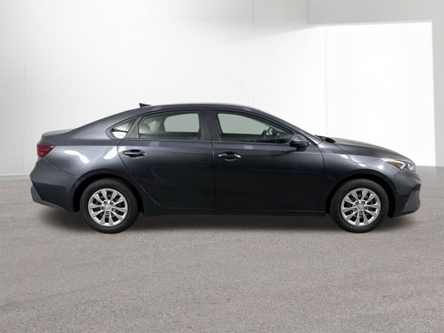 Used 2024 Kia Forte LX image 35