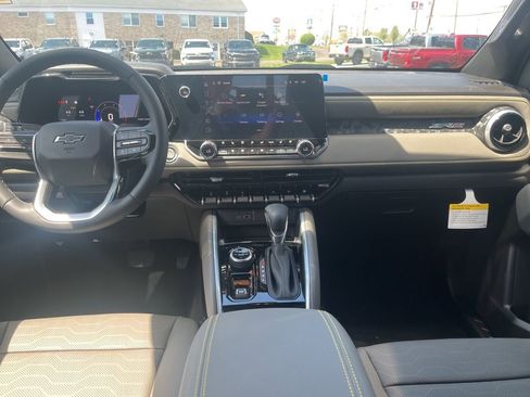 New 2026 Chevrolet Colorado ZR2 w/ Midnight Edition AWD/4WD image 29