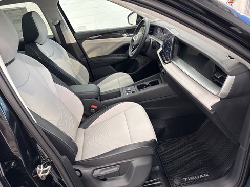 New 2026 Volkswagen Tiguan SE AWD/4WD image 26