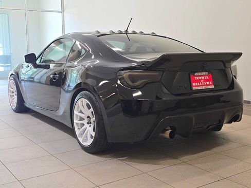 Used 2013 Scion FR-S RWD image 4
