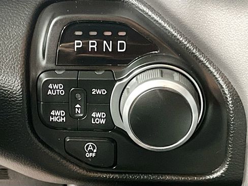 Used 2024 RAM 1500 Big Horn image 16