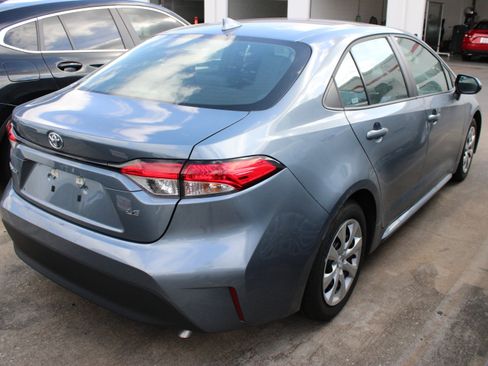 Used 2026 Toyota Corolla LE FWD image 11