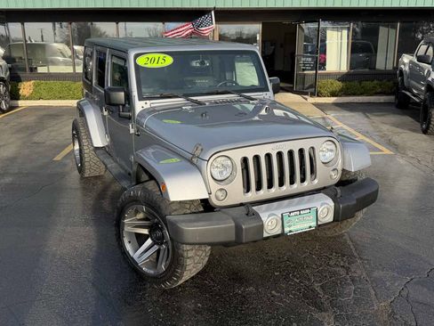 Used 2015 Jeep Wrangler Unlimited Sahara w/ Dual Top Group image 2