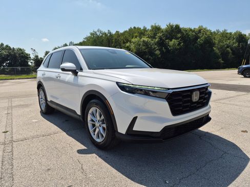 Certified 2025 Honda CR-V EX image 8